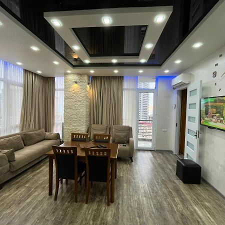 Apartament Delux Sea View Батуми Екстериор снимка