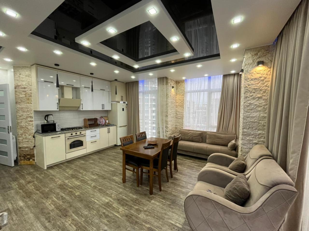 Apartament Delux Sea View Батуми Стая снимка
