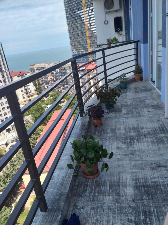 Apartament Delux Sea View Батуми Екстериор снимка